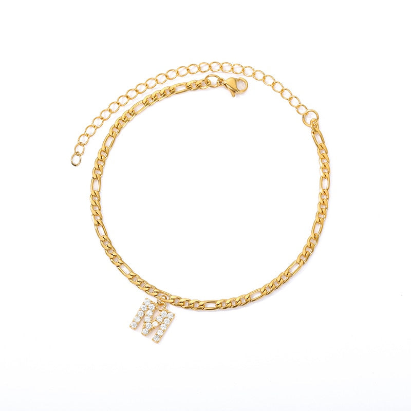 Armbånd med personlig initial – Skreddersydd eleganse